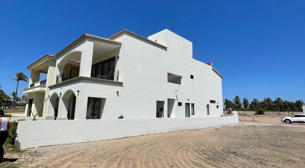 CASA EN VENTA EN ESTRELLA DEL MAR Loporto Bienes Raíces Mazatlán
