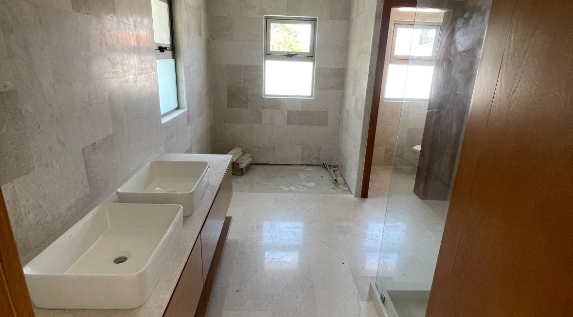 1d23cd4c-7d47-4d6e-98c9-2c70730a7908