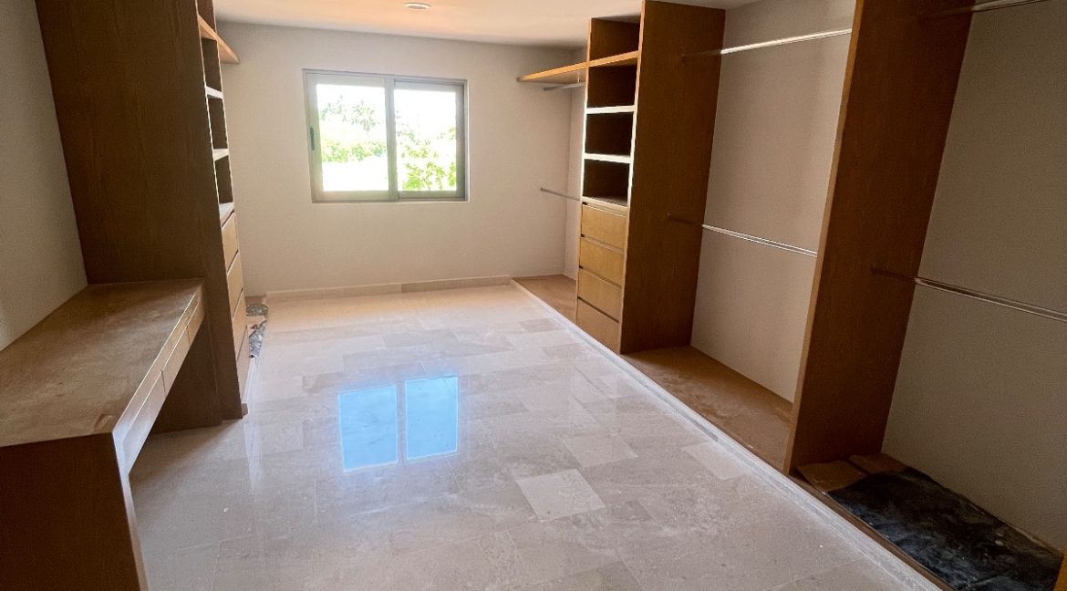 bb0027ad-93ca-48ec-ae03-2e9be41300ef