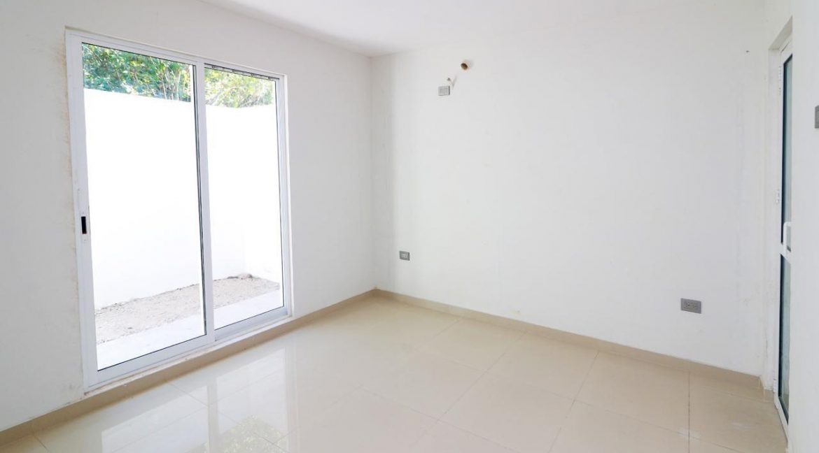 WhatsApp Image 2025-05-22 at 1.21.15 PM (1)