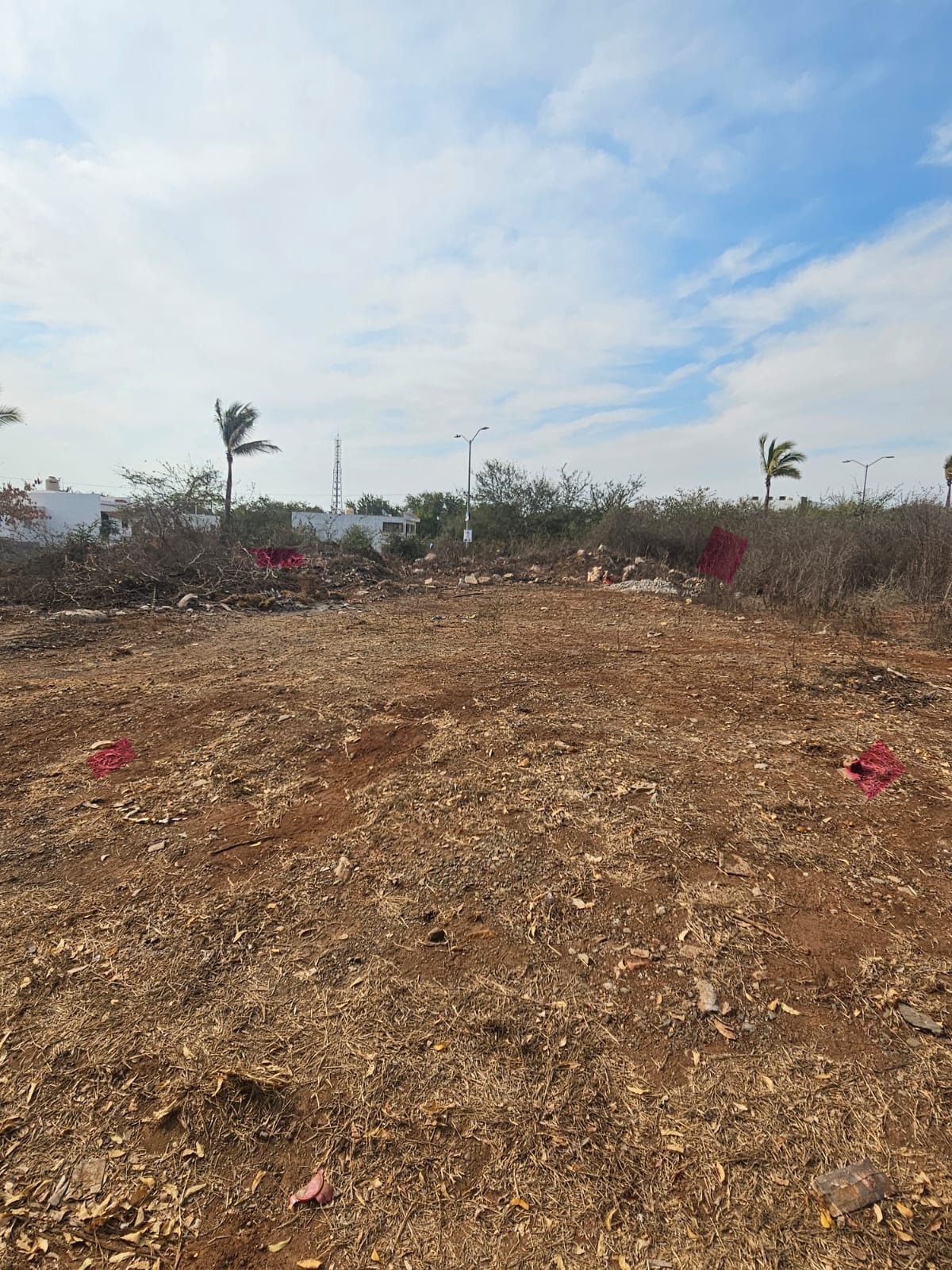 TERRENO EN VENTA EN AV BOCANEGRA