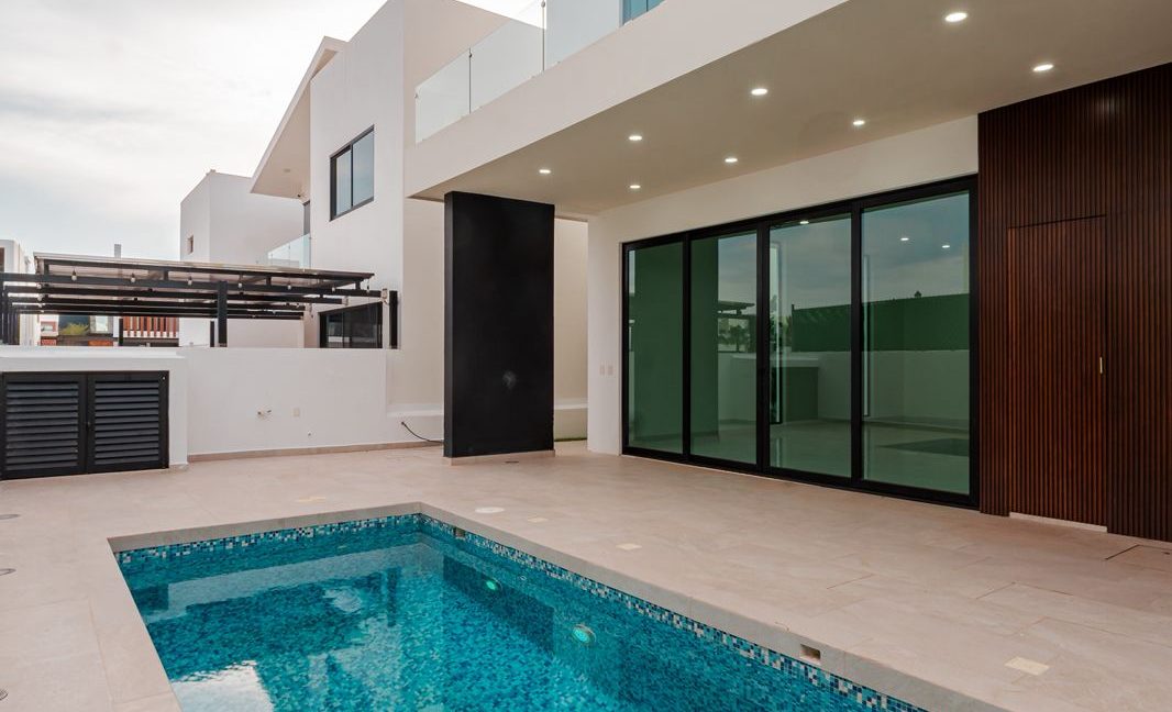 WhatsApp Image 2025-07-23 at 12.18.03 PM (3)