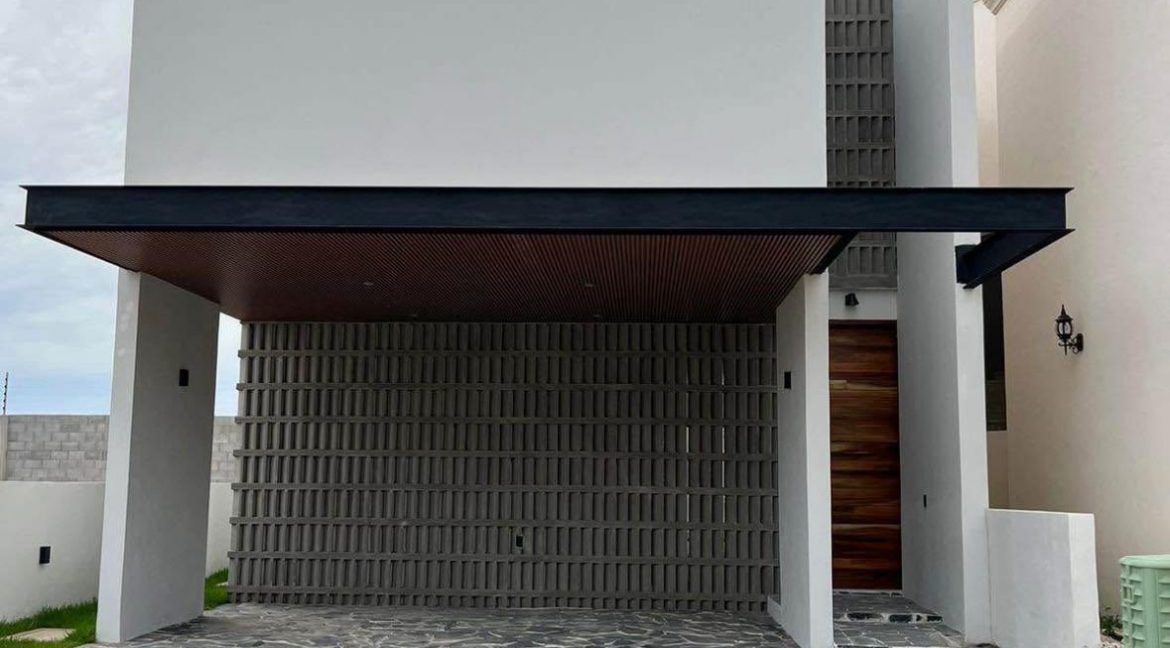 WhatsApp Image 2025-08-23 at 11.07.59 AM