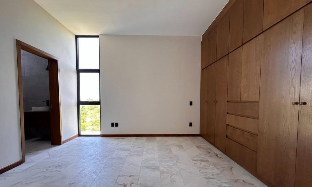 WhatsApp Image 2025-08-23 at 11.07.59 AM (4)