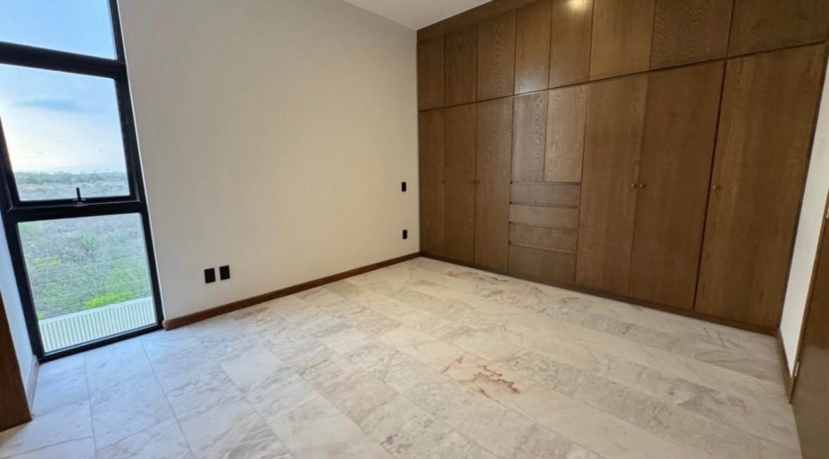 WhatsApp Image 2025-08-23 at 11.08.00 AM (4)