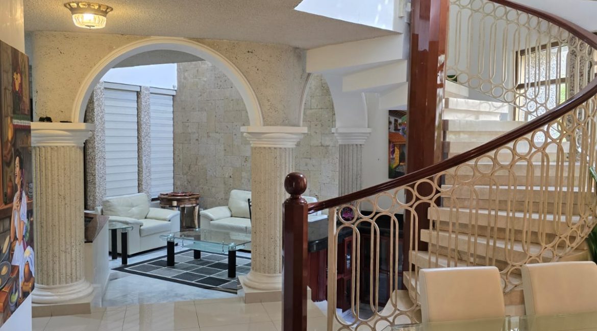 WhatsApp Image 2025-08-23 at 12.05.16 PM (3)