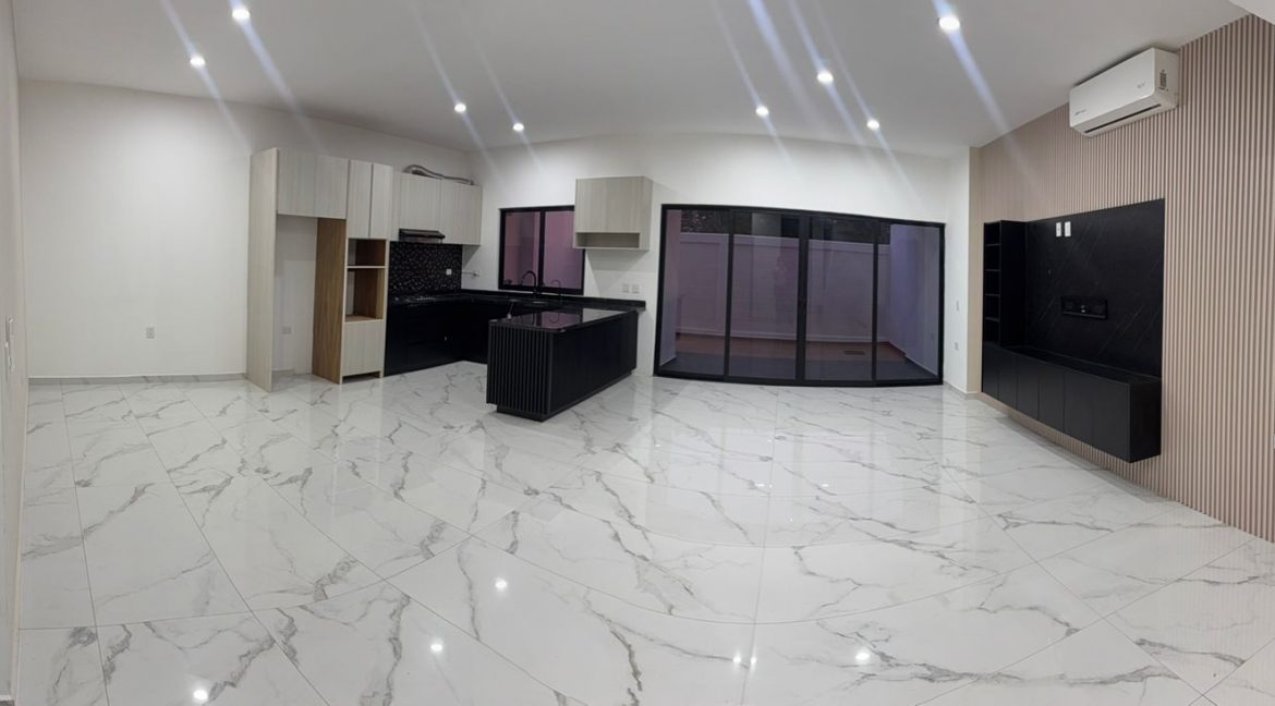 WhatsApp Image 2025-10-07 at 10.01.03 AM