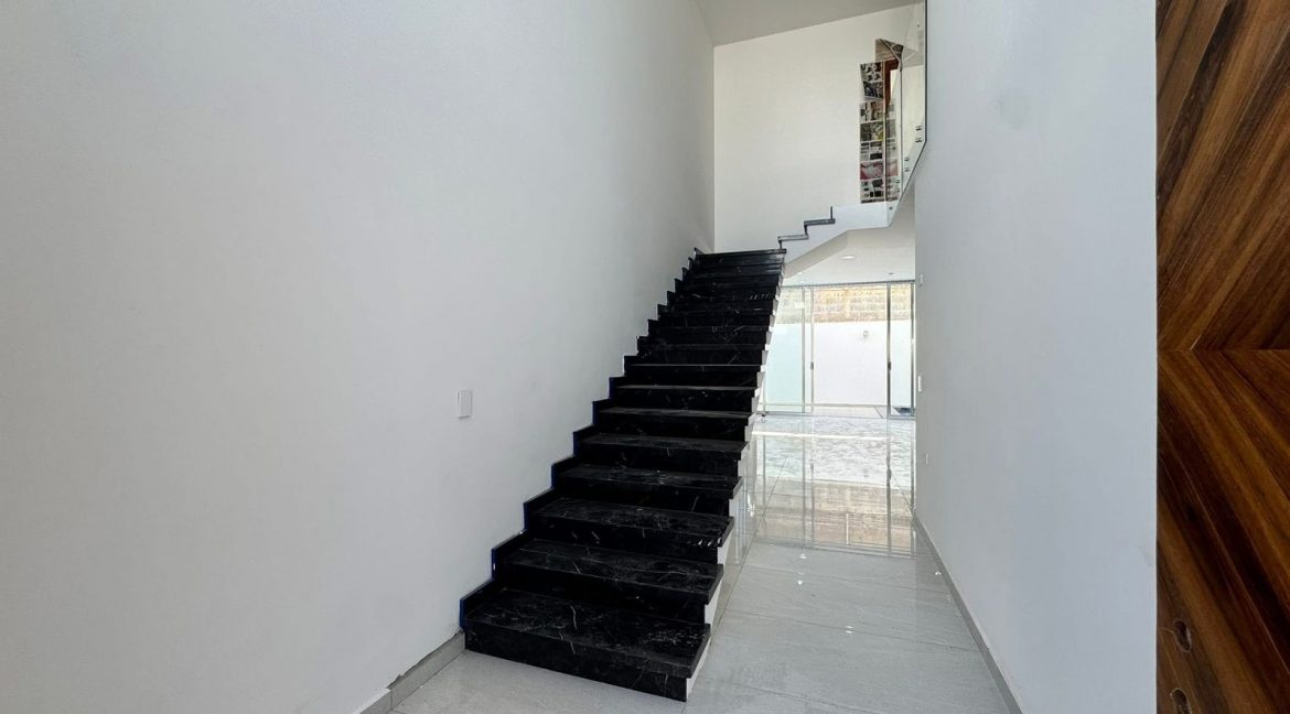 WhatsApp Image 2025-12-07 at 1.37.21 PM (3)