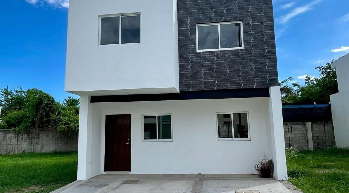 WhatsApp Image 2025-12-10 at 9.59.03 AM