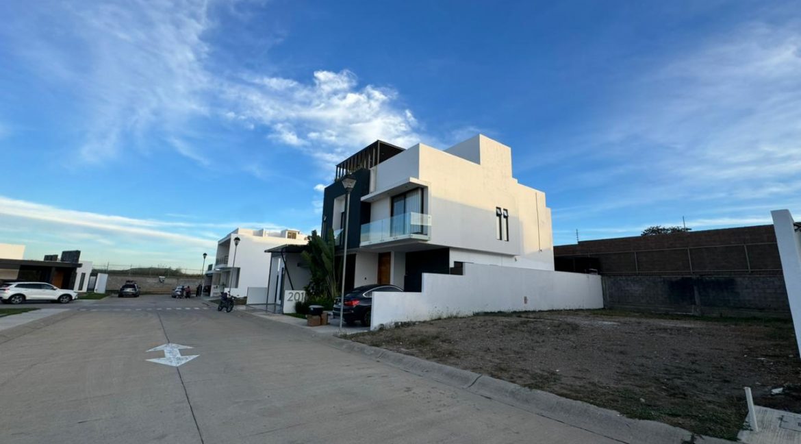 WhatsApp Image 2026-01-27 at 1.36.23 PM